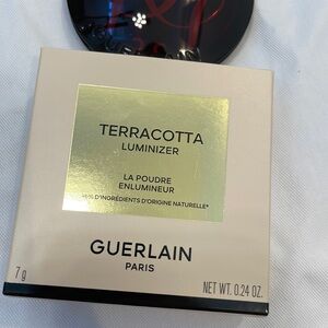 Guerlain TERRACOTTA LUMINIZER poudre compacte #00 cool ivory
